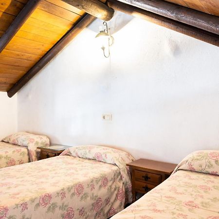 Bungalows Camping Jimmy Jones Villaviciosa de Córdoba Dış mekan fotoğraf